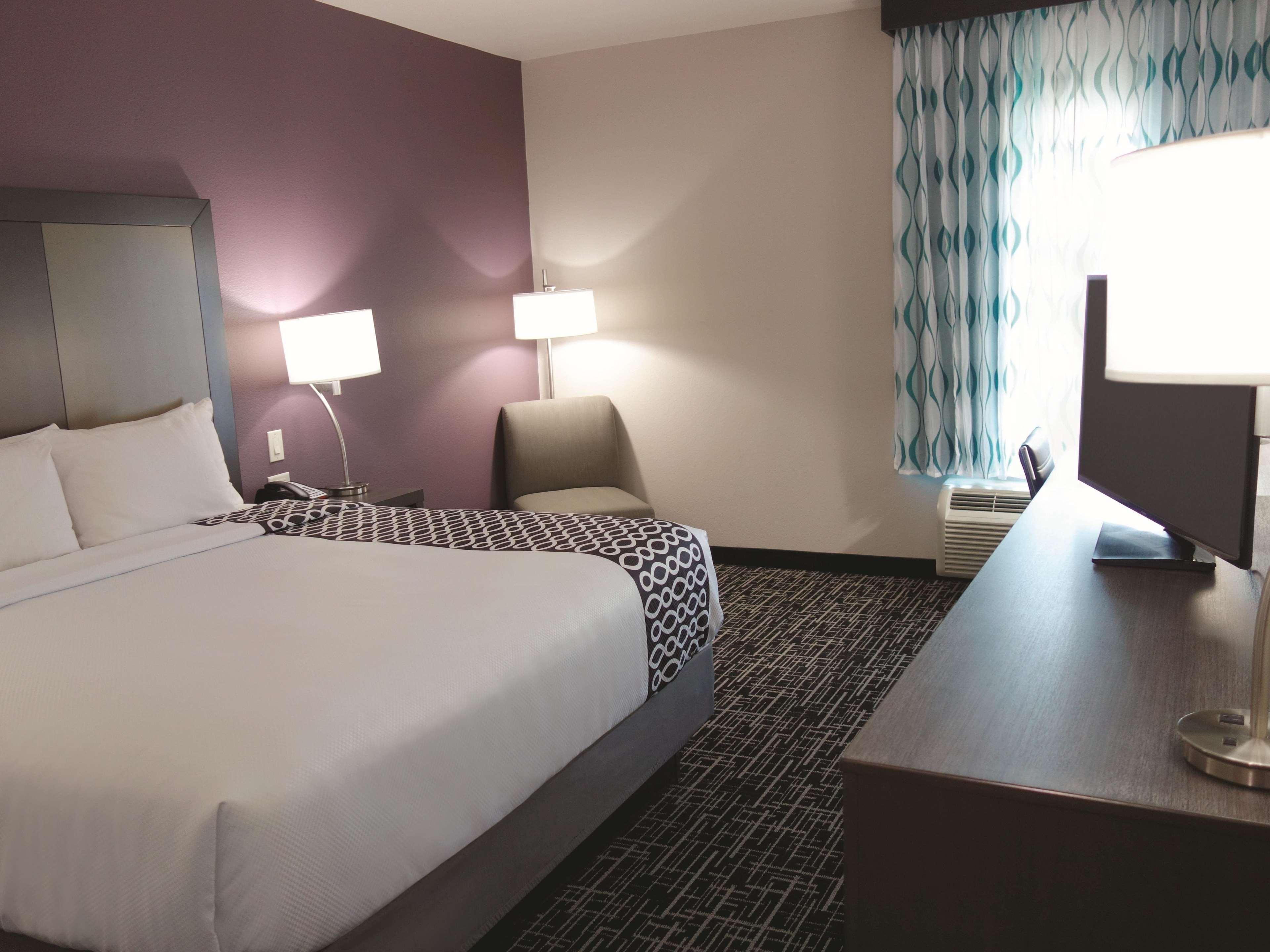 La Quinta By Wyndham Pampa Hotel Luaran gambar