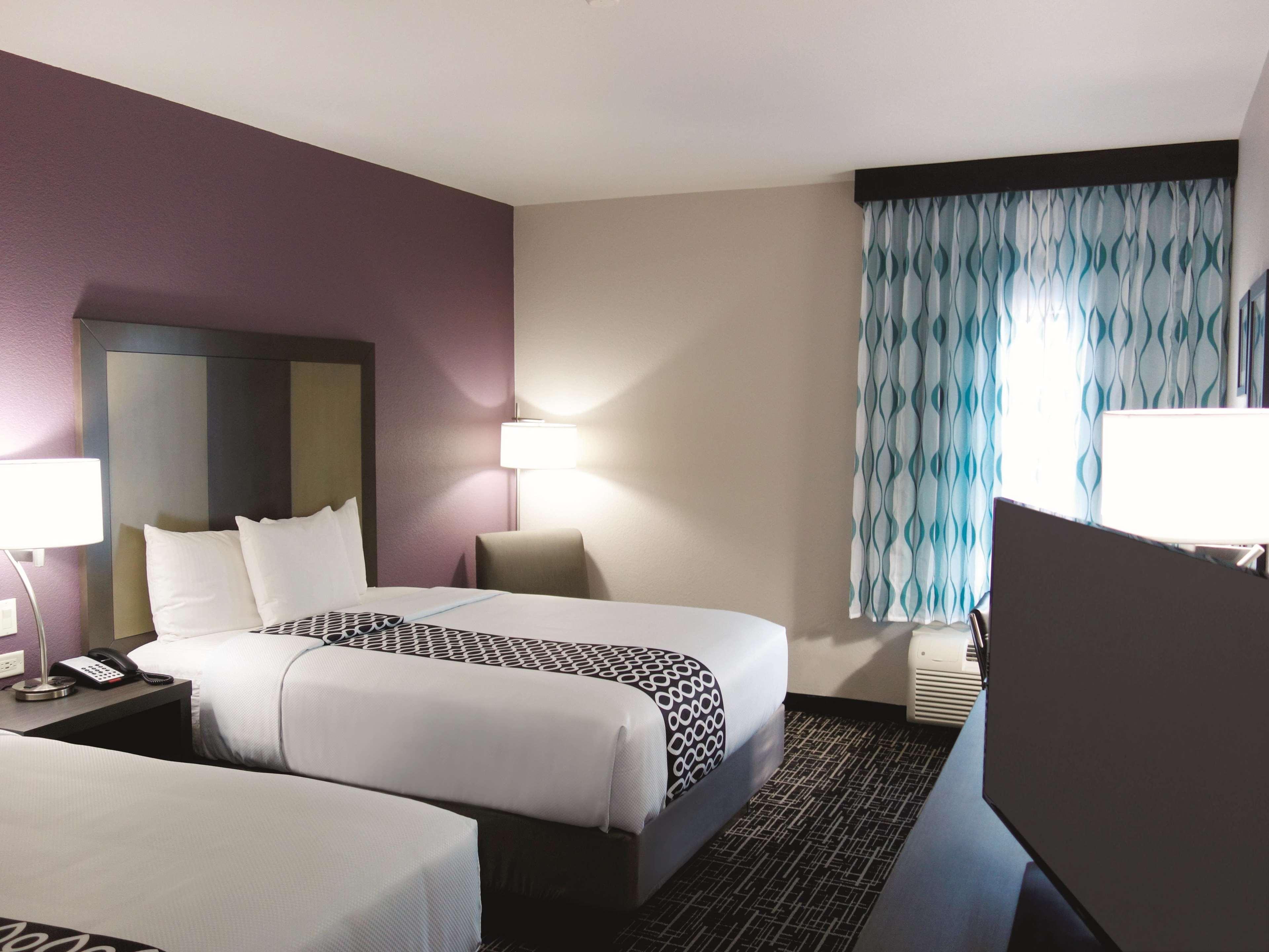 La Quinta By Wyndham Pampa Hotel Luaran gambar