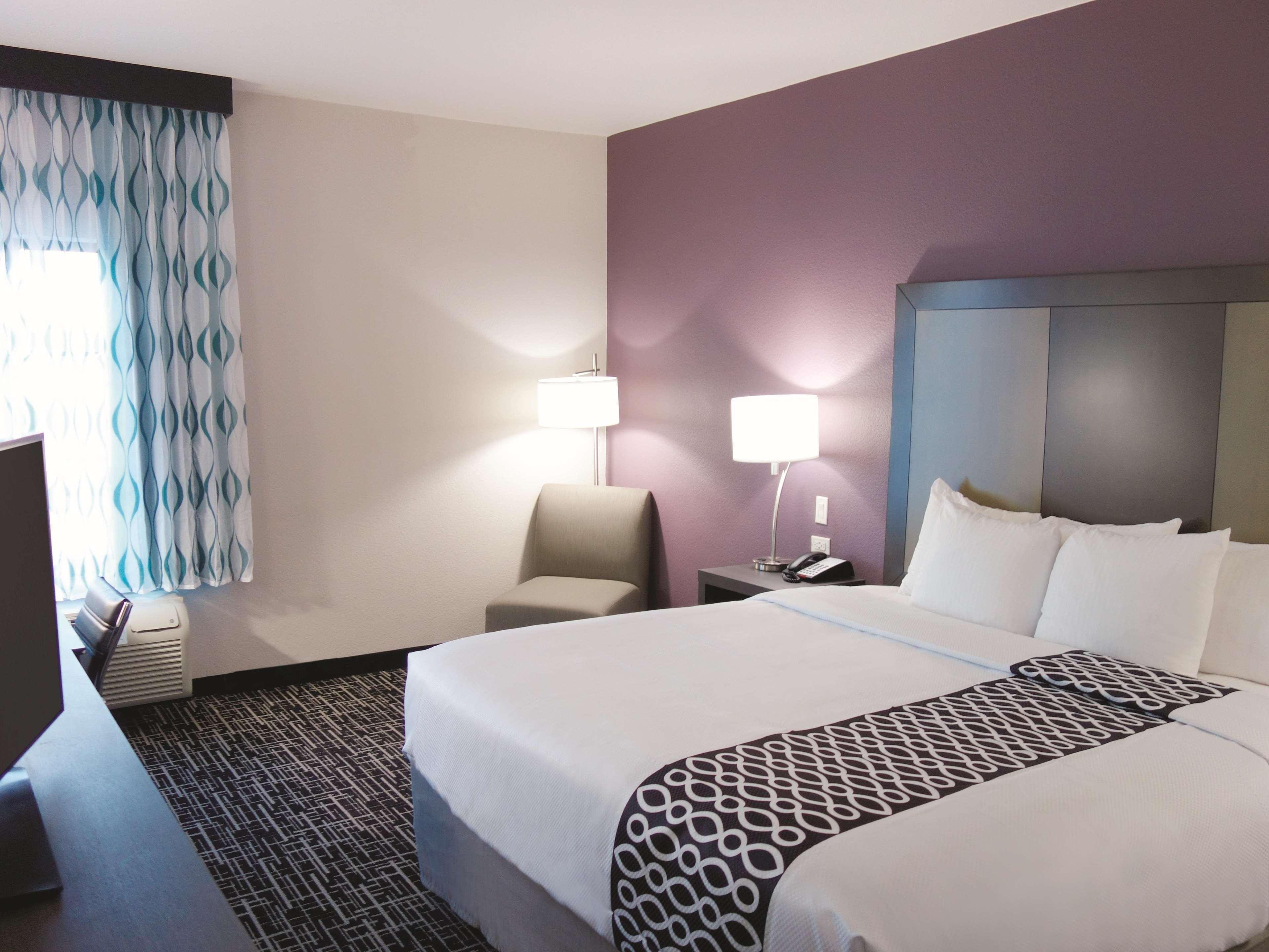 La Quinta By Wyndham Pampa Hotel Luaran gambar