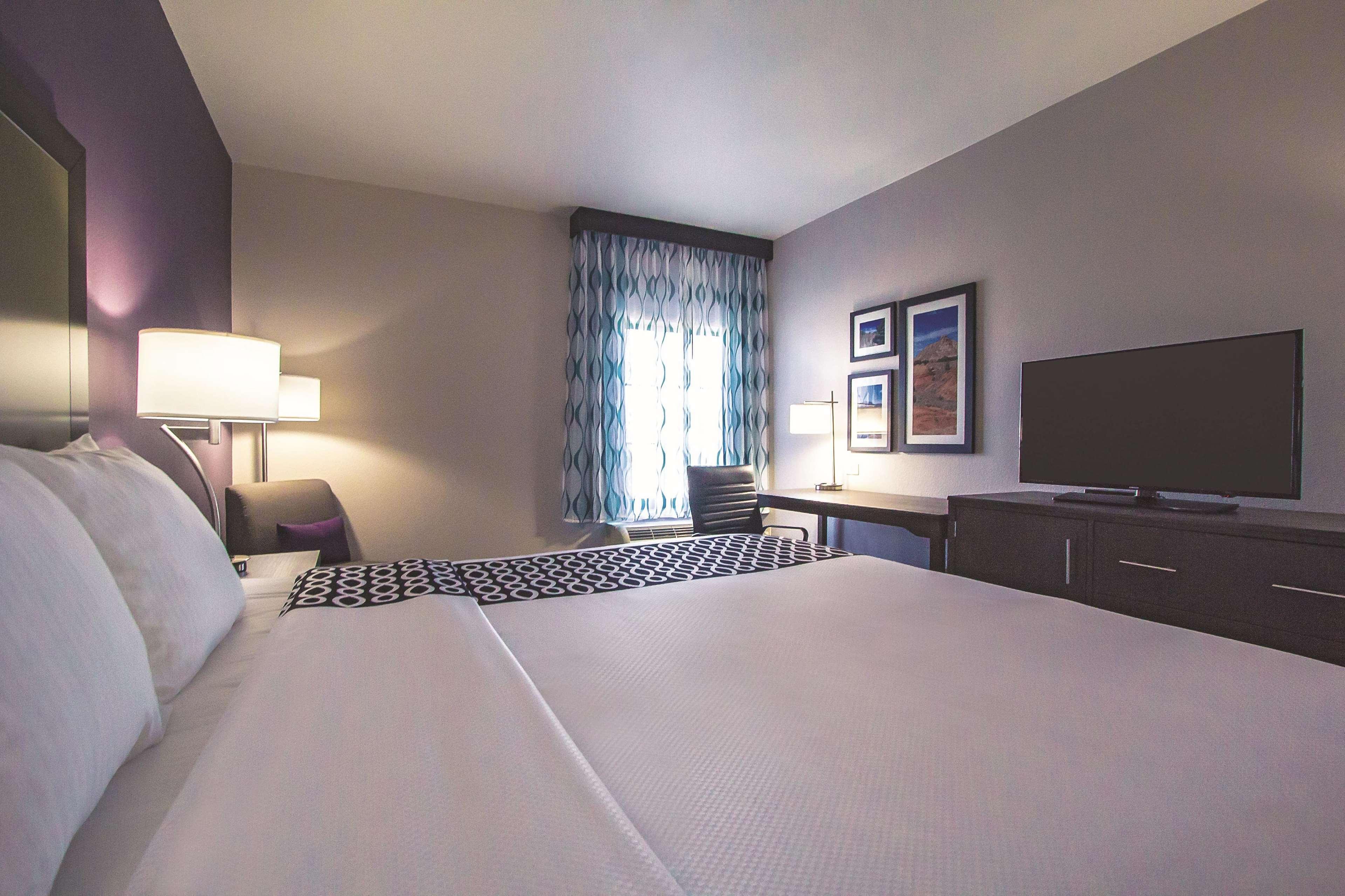 La Quinta By Wyndham Pampa Hotel Luaran gambar