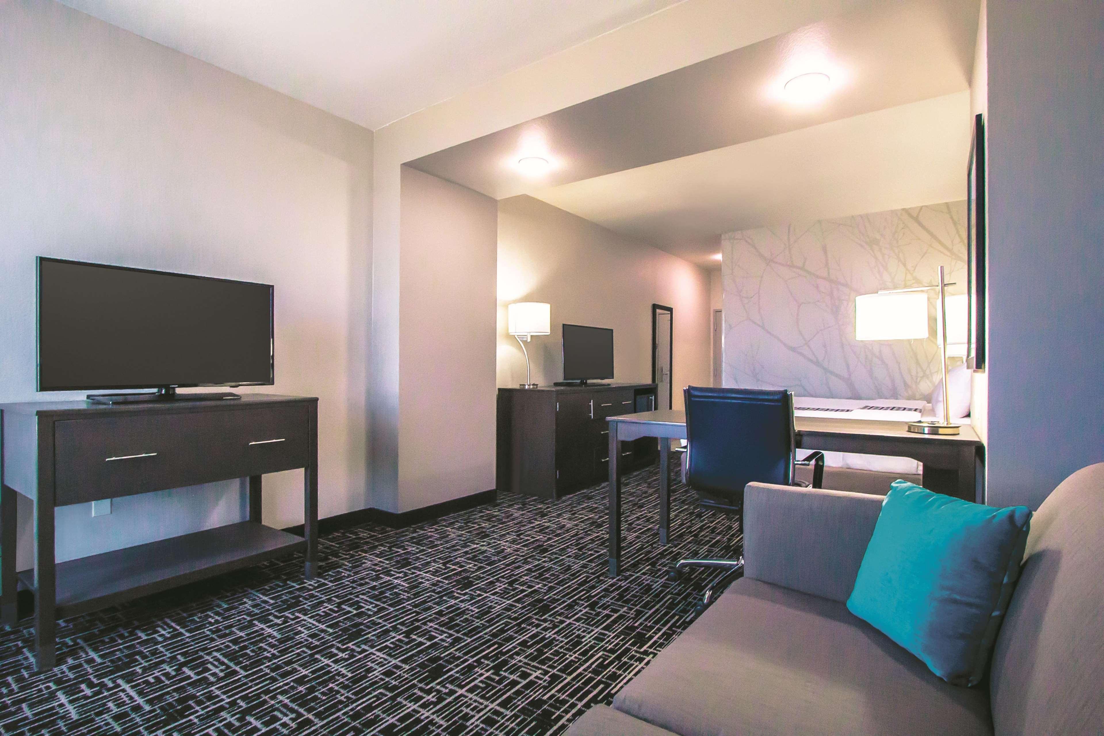 La Quinta By Wyndham Pampa Hotel Luaran gambar