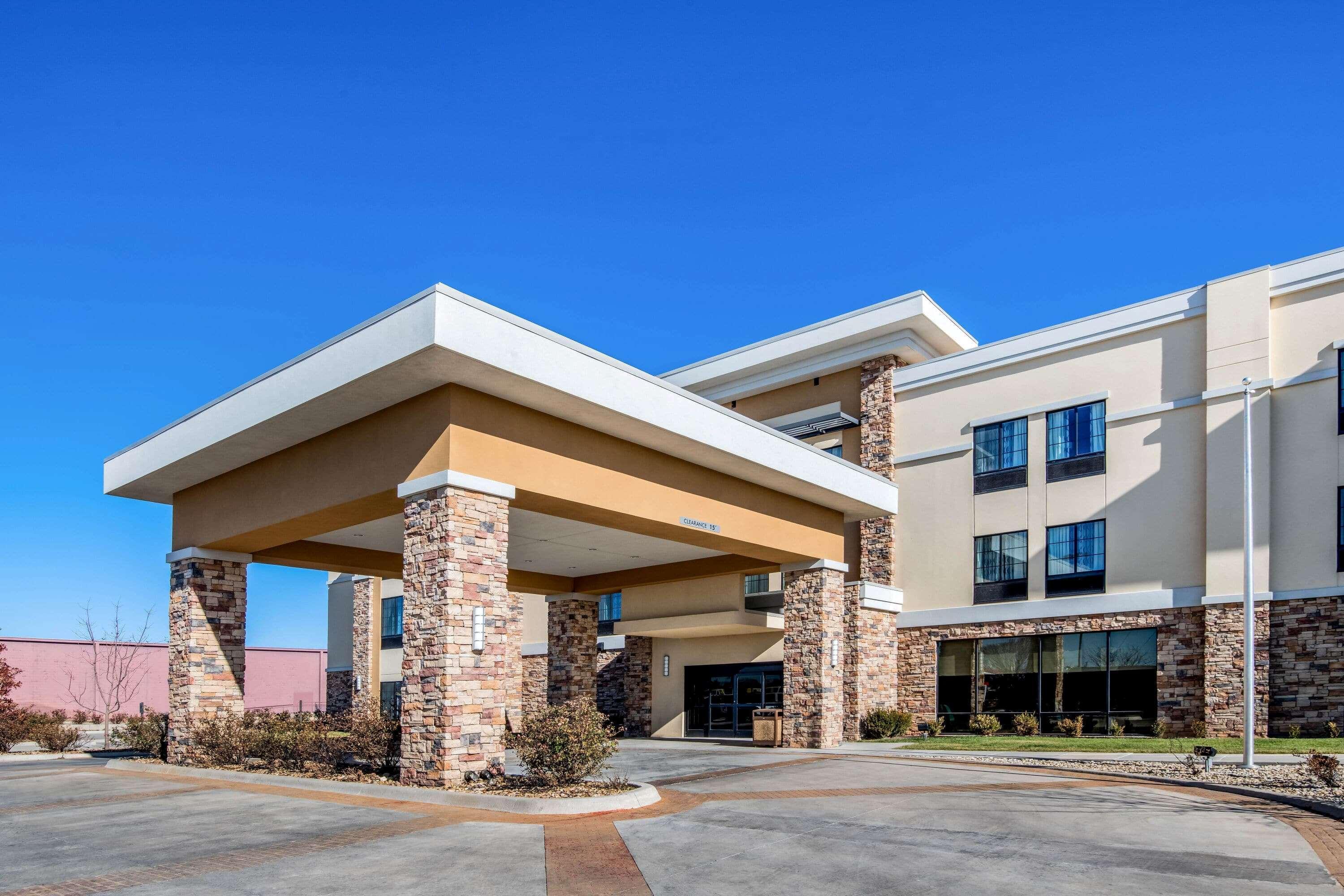 La Quinta By Wyndham Pampa Hotel Luaran gambar