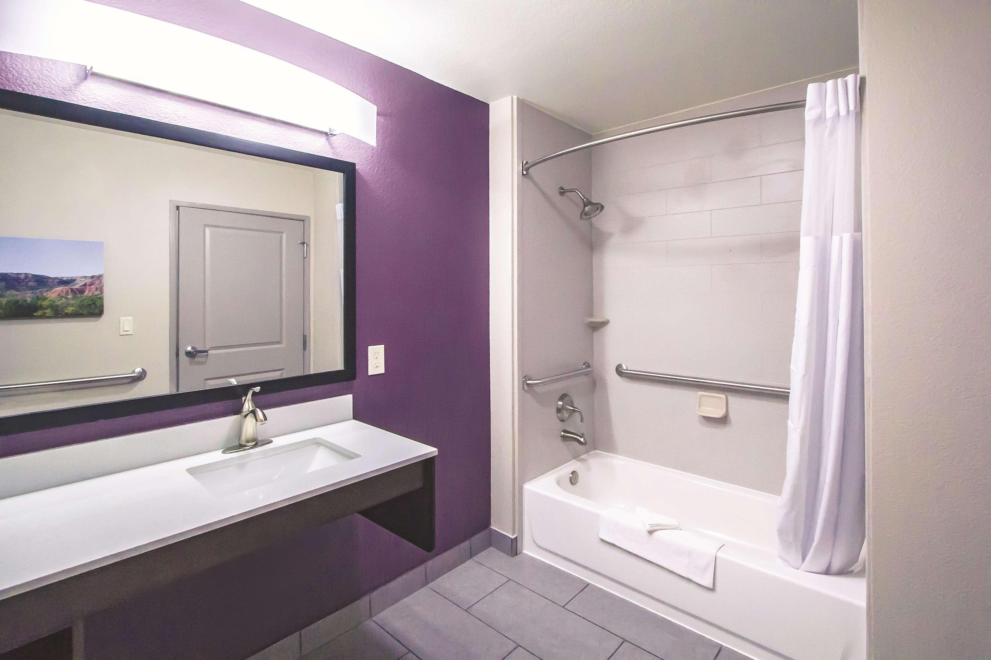 La Quinta By Wyndham Pampa Hotel Luaran gambar